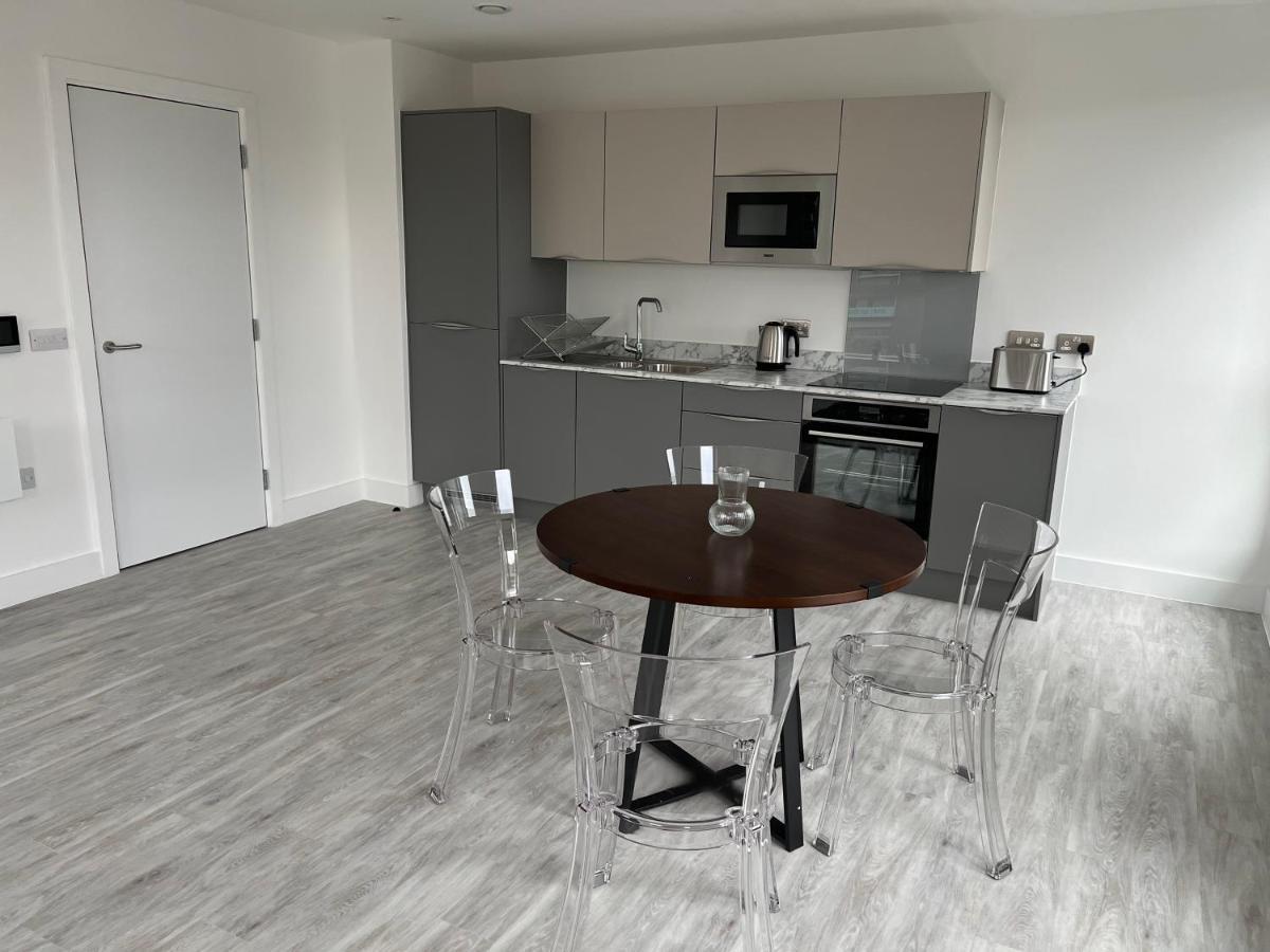 Crown X Chapel Apartments Manchester Esterno foto